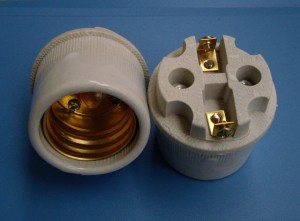 E40 538B-1 porcelain lamp holder